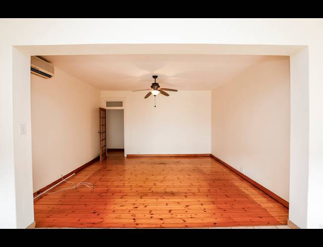 2.5 BEDROOM APARTMENT FOR SALE IN GLENWOOD